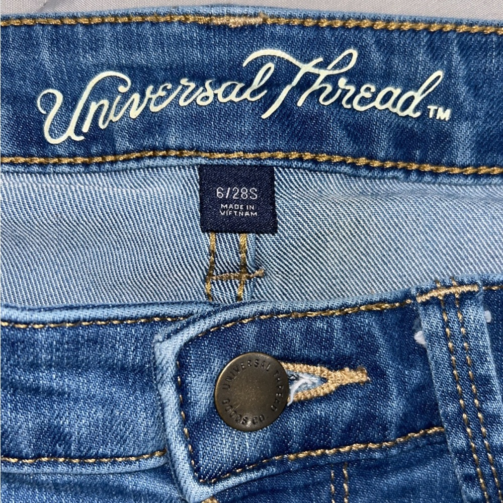 Universal Thread High Rise Blue Jeans - Picture 3 of 6
